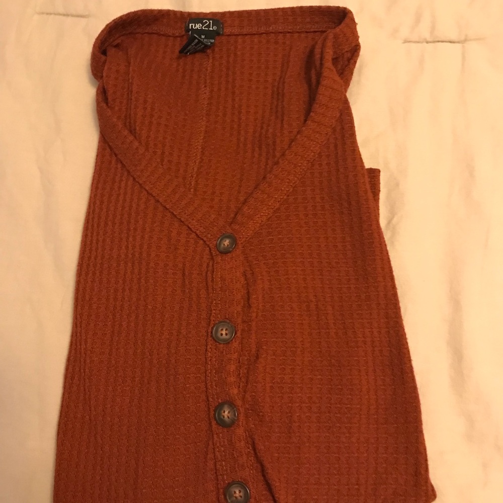 Top - Picture 2 of 6